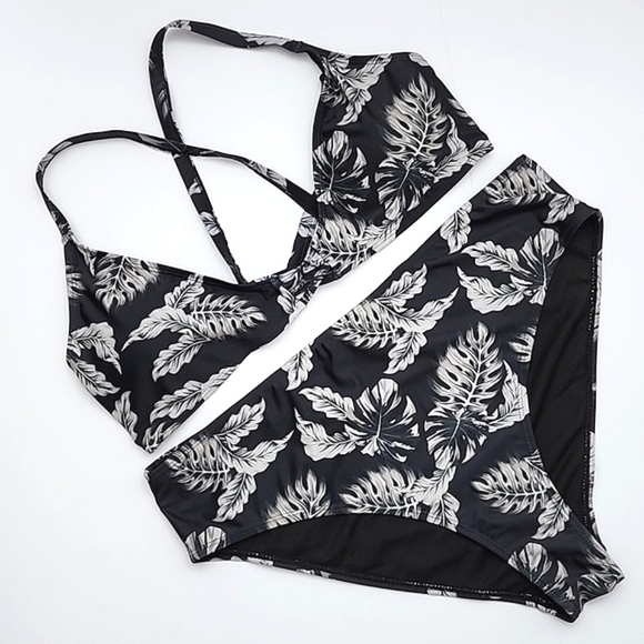 XOXO 2 Piece Tropical Leaf Print Black  Padded Top Bikini Size 3X - Picture 1 of 16